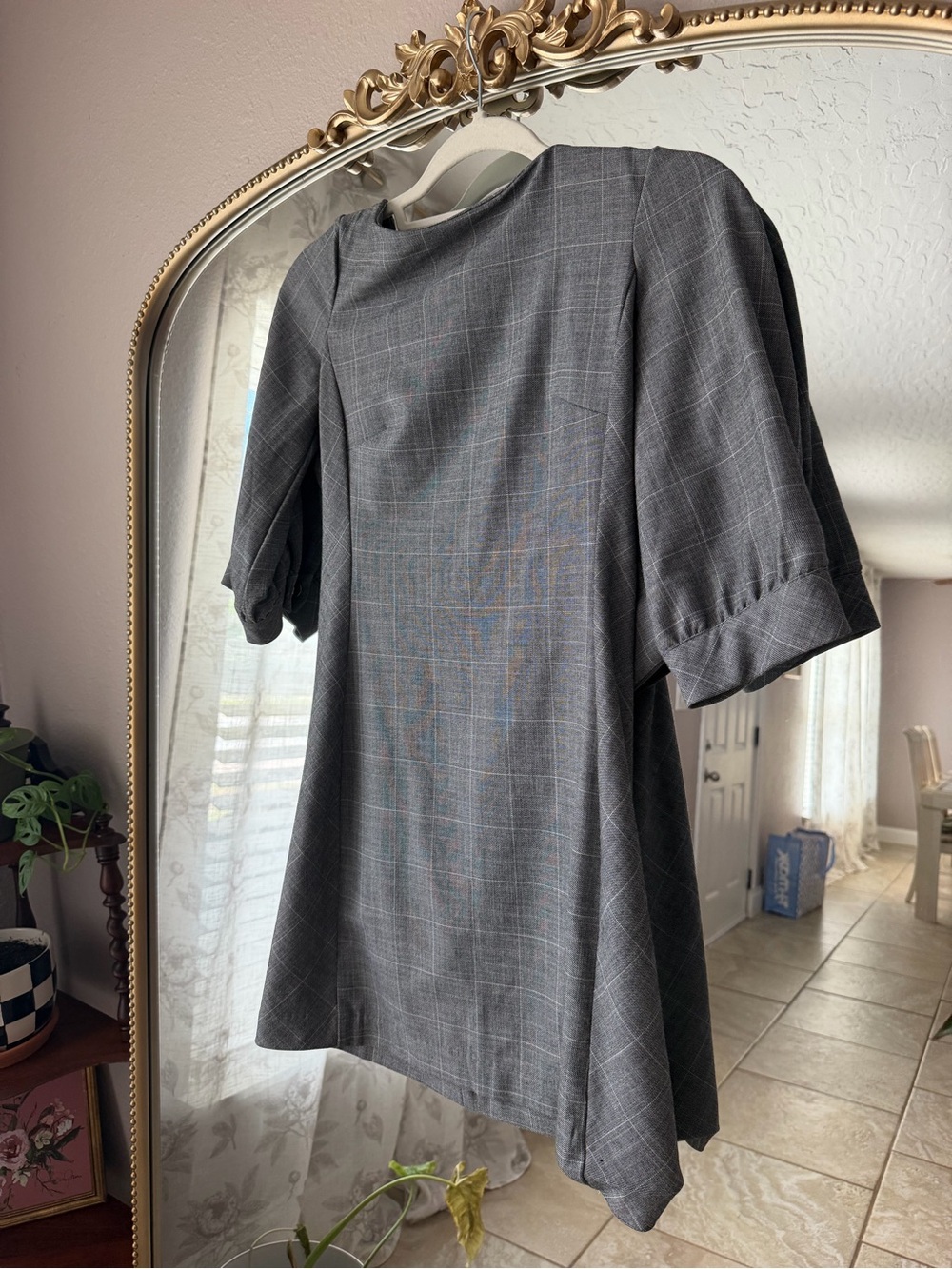 H&M Gray Plaid Short Sleeve Mini Dress